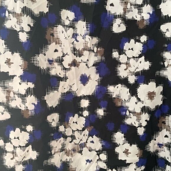 Blue, Black, Brown & White Maternity Blouse by A pea in the Pod size Medium - Picture 7 of 7